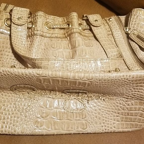 Purse - Picture 2 of 6